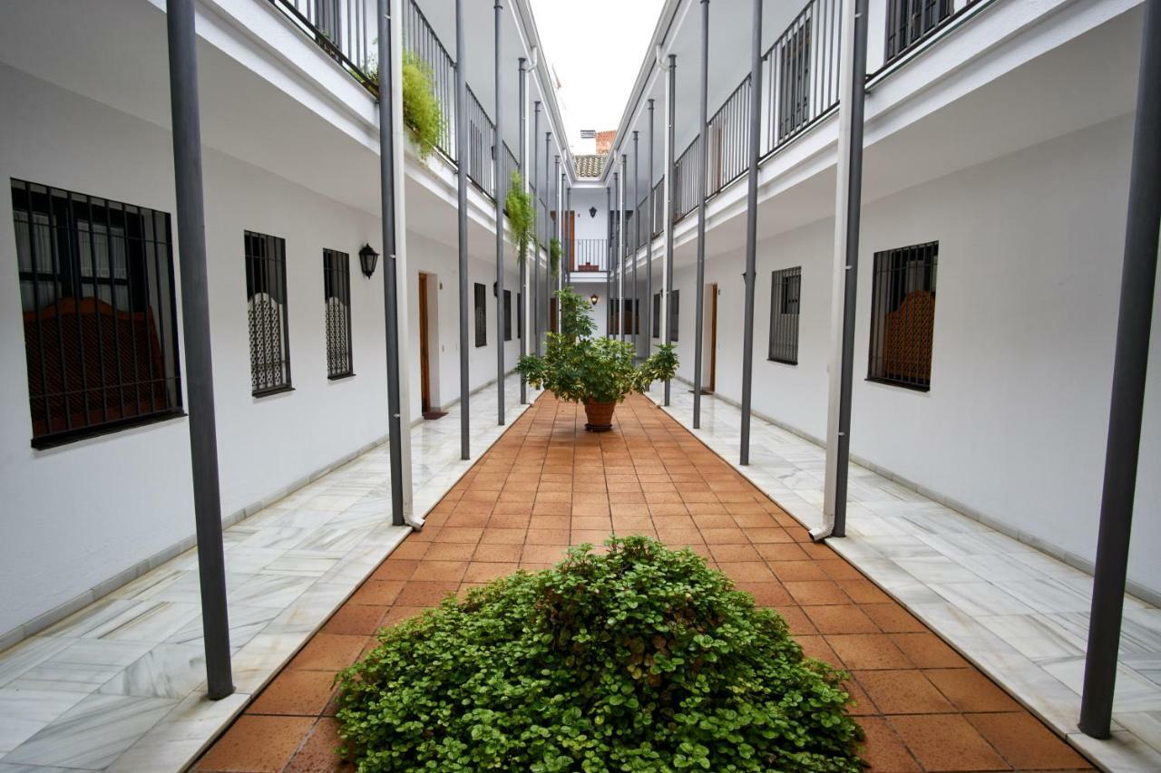 Monsalves Courtyard By Valcambre — Fotos 2