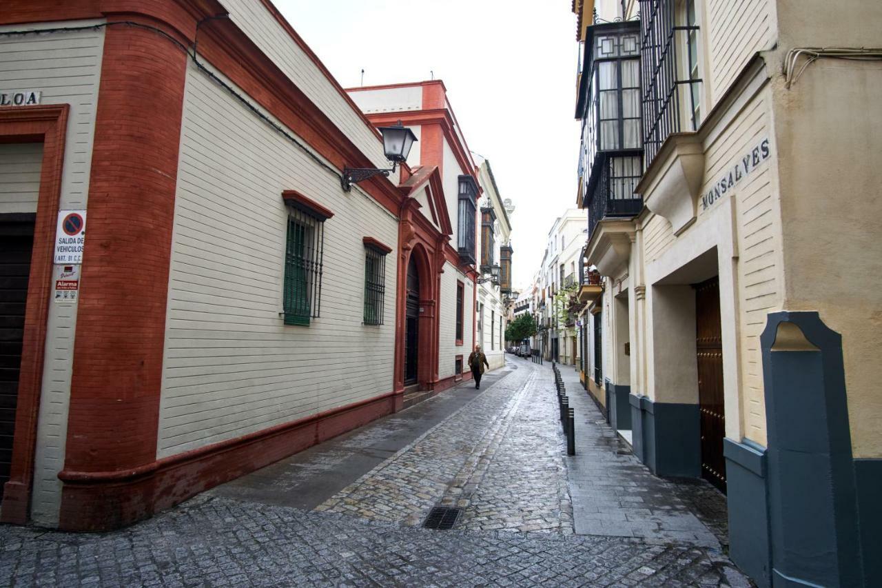 Monsalves Courtyard By Valcambre — Fotos 1